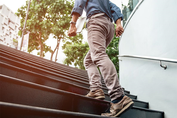 The Next Generation of Knee Replacement: Why Non-Opioid Pain Control Is Becoming the Gold Standard